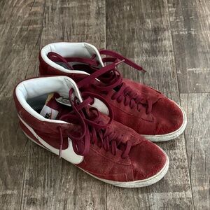 Nike Blazer Mid 77 Burgundy